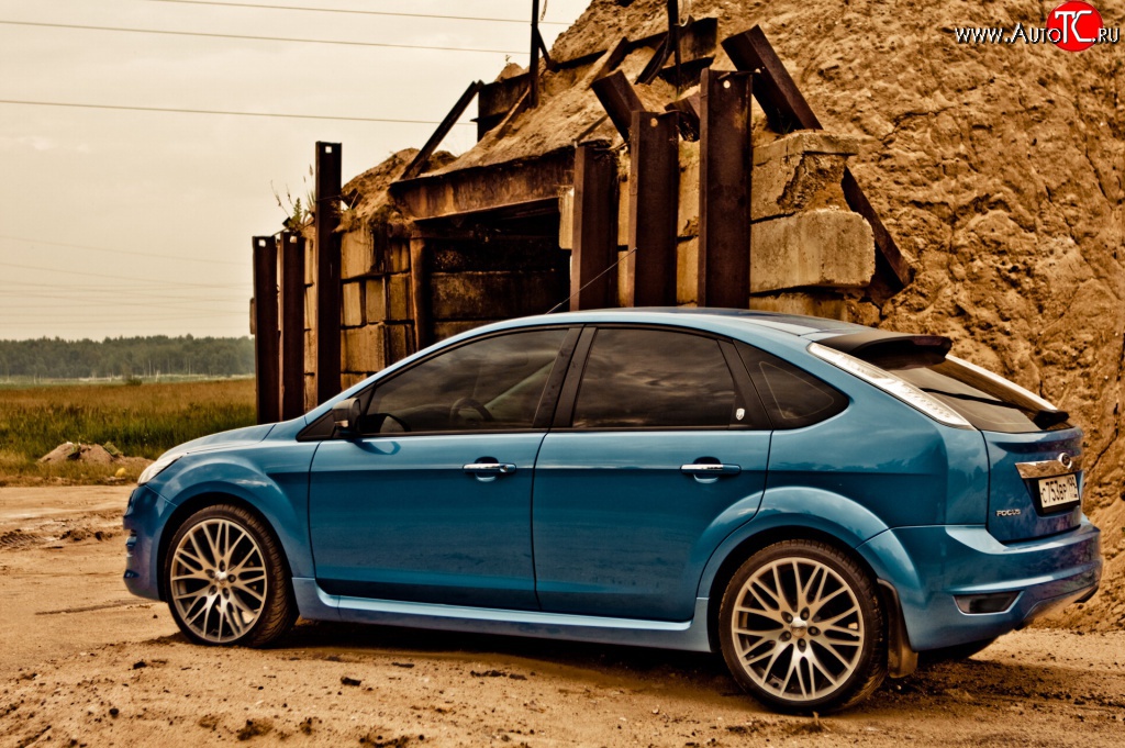 6 999 р. Пороги накладки ST Ford Focus 2  седан дорестайлинг (2004-2008) (Неокрашенные)  с доставкой в г. Санкт‑Петербург