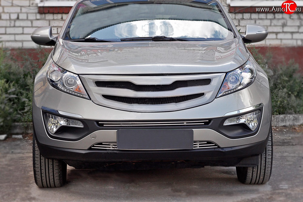 5 249 р. Решётка радиатора RA V2 KIA Sportage 3 SL дорестайлинг (2010-2014) (С сеткой металлик, Неокрашенная)  с доставкой в г. Санкт‑Петербург