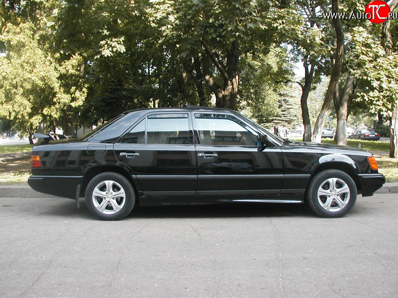 3 199 р. Пороги накладки Classic Mercedes-Benz E-Class W124 седан дорестайлинг (1984-1993)  с доставкой в г. Санкт‑Петербург