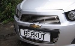 4 399 р. Декоративная вставка решетки радиатора Berkut Chevrolet Aveo T300 седан (2011-2015)  с доставкой в г. Санкт‑Петербург. Увеличить фотографию 1