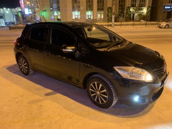 1 759 р. Дефлектор капота CA-Plastiс Toyota Auris E150 хэтчбэк 5 дв. рестайлинг (2010-2012) (Classic черный, Без надписи)  с доставкой в г. Санкт‑Петербург. Увеличить фотографию 4