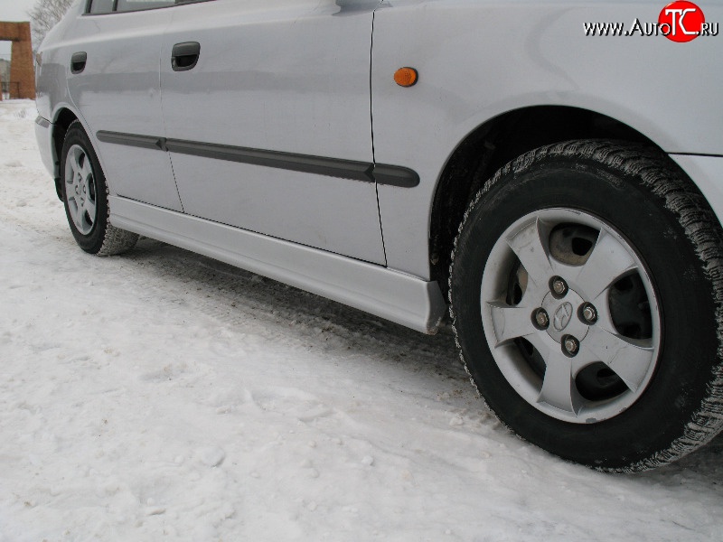 4 099 р. Пороги накладки Style  Hyundai Accent  седан ТагАЗ (2001-2012) (Неокрашенные)  с доставкой в г. Санкт‑Петербург