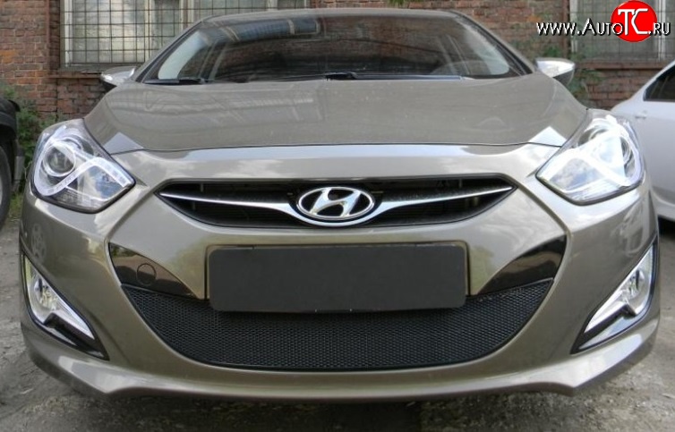 2 099 р. Сетка на бампер Russtal (черная) Hyundai I40 1 VF дорестайлинг седан (2011-2015)  с доставкой в г. Санкт‑Петербург