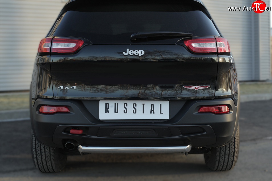 8 349 р. Одинарная защита заднего бампера из трубы диаметром 63 мм Russtal  Jeep Cherokee  Trailhawk (2014-2024)  с доставкой в г. Санкт‑Петербург