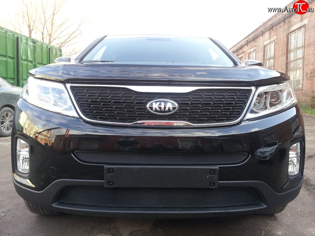 1 469 р. Нижняя сетка на бампер Russtal (черная) KIA Sorento XM рестайлинг (2012-2015)  с доставкой в г. Санкт‑Петербург