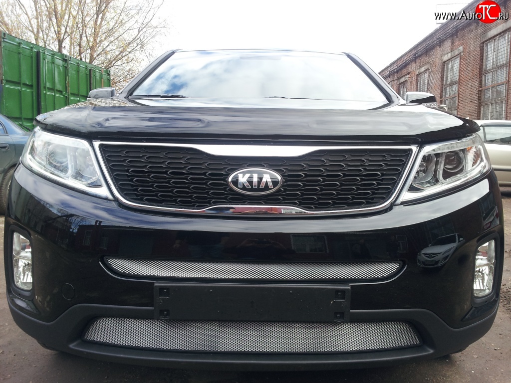 1 539 р. Нижняя сетка на бампер Russtal (хром)  KIA Sorento  XM (2012-2015) рестайлинг  с доставкой в г. Санкт‑Петербург