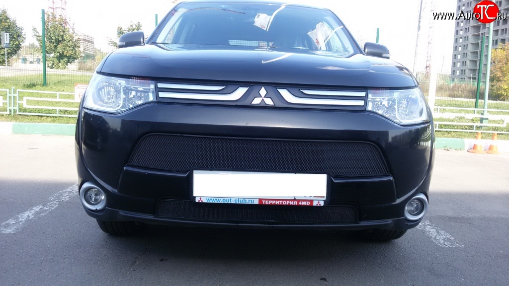 3 999 р. Сетка на бампер (рестайлинг) Russtal (черная) Mitsubishi Outlander GF дорестайлинг (2012-2014)  с доставкой в г. Санкт‑Петербург