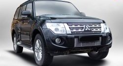 5 999 р. Декоративная вставка воздухозаборника Berkut Mitsubishi Pajero 4 V90 2-ой рестайлинг (2014-2020)  с доставкой в г. Санкт‑Петербург. Увеличить фотографию 1