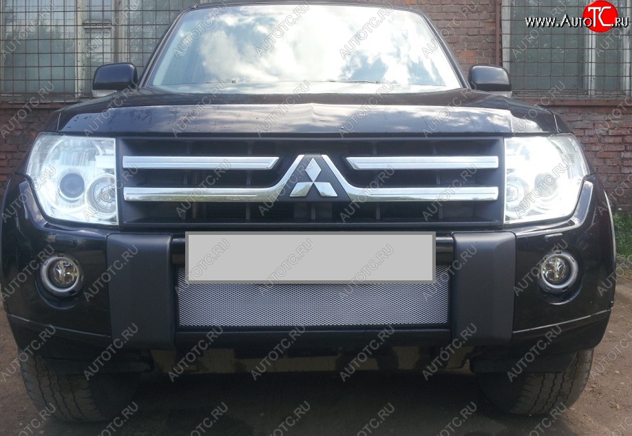 1 539 р. Защитная решётка в воздуховод автомобиля Russtal (хром)  Mitsubishi Pajero ( 4 V90,  4 V80) (2006-2011) дорестайлинг, дорестайлинг  с доставкой в г. Санкт‑Петербург