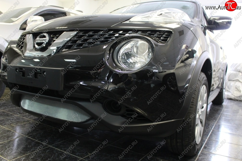 1 479 р. Защитная решётка в воздуховод автомобиля Russtal (хром)  Nissan Juke  1 YF15 (2014-2020)  с доставкой в г. Санкт‑Петербург