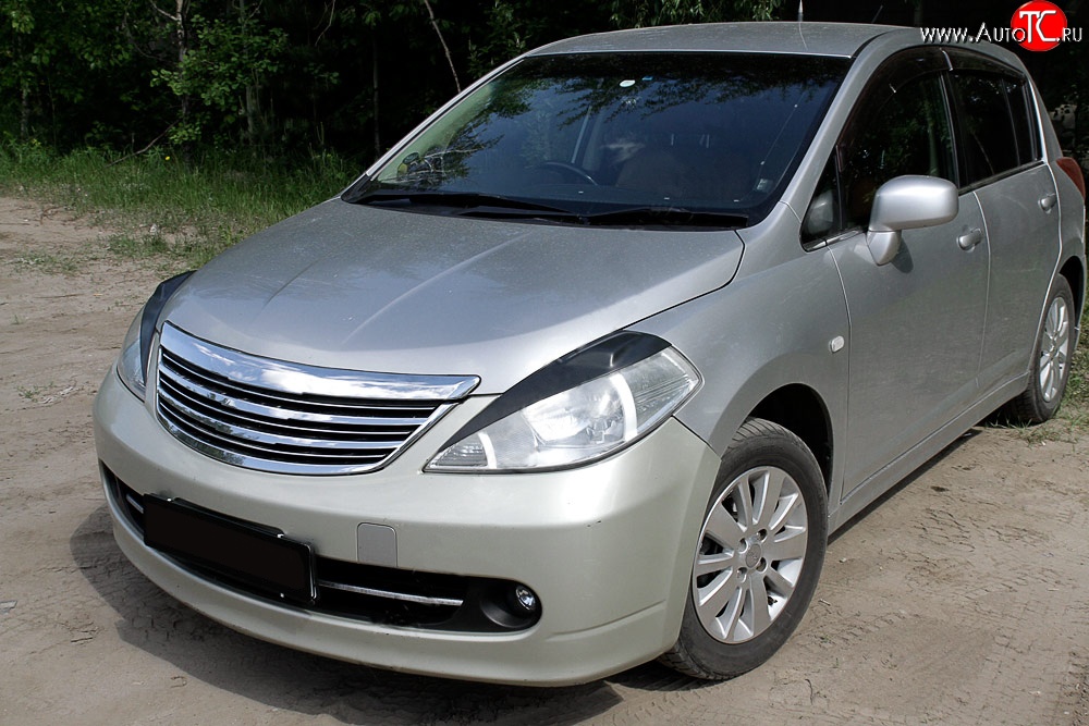 869 р. Реснички RA на фары  Nissan Tiida ( 1 хэтчбэк,  1 седан,  1 хэтчбек) (2004-2014) C11 дорестайлинг, Япония, C11 дорестайлинг, C11 рестайлинг, C11 рестайлинг (Неокрашенные)  с доставкой в г. Санкт‑Петербург