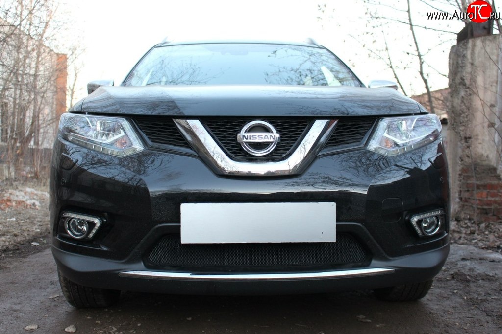 1 469 р. Сетка на бампер Russtal (черная) Nissan X-trail 3 T32 рестайлинг (2017-2022)  с доставкой в г. Санкт‑Петербург