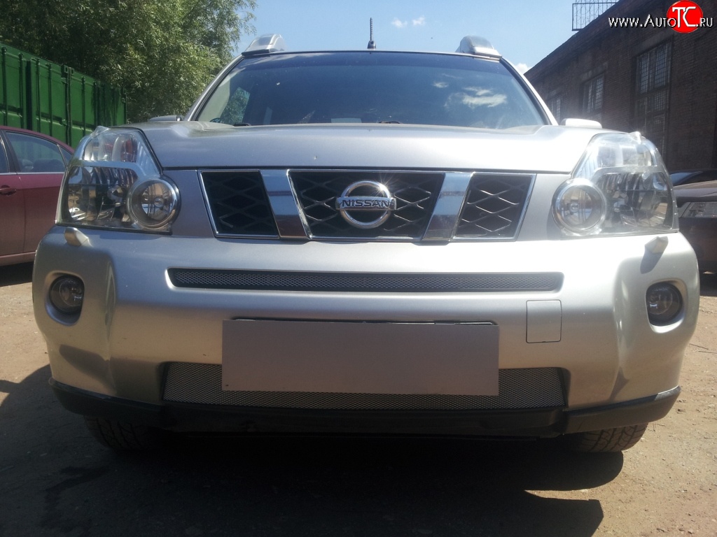 1 539 р. Нижняя сетка на бампер Russtal (хром) Nissan X-trail 2 T31 дорестайлинг (2007-2011)  с доставкой в г. Санкт‑Петербург