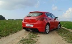 3 899 р. Накладка Sport на задний бампер  Opel Astra  J (2009-2017) хэтчбек 5 дв. дорестайлинг, хэтчбек 5 дв.  рестайлинг (Неокрашенная)  с доставкой в г. Санкт‑Петербург. Увеличить фотографию 2