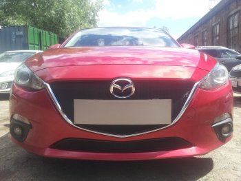 2 799 р. Защитная сетка в бампер (низ, ячейка 3х7 мм) Alfeco Стандарт Mazda 3/Axela BM дорестайлинг седан (2013-2016) (Чёрная)  с доставкой в г. Санкт‑Петербург. Увеличить фотографию 1