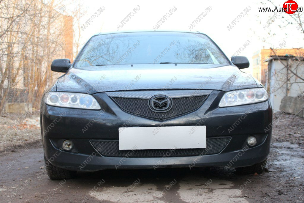 3 099 р. Защитная сетка в бампер (верх, ячейка 3х7 мм) Alfeco Стандарт Mazda 6 GG лифтбэк дорестайлинг (2002-2005) (Чёрная)  с доставкой в г. Санкт‑Петербург