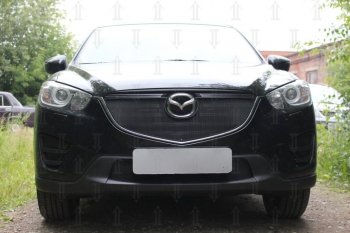 3 399 р. Защитная сетка в бампер (верх, ячейка 3х7 мм) Alfeco Стандарт Mazda CX-5 KE рестайлинг (2015-2017) (Чёрная)  с доставкой в г. Санкт‑Петербург. Увеличить фотографию 1