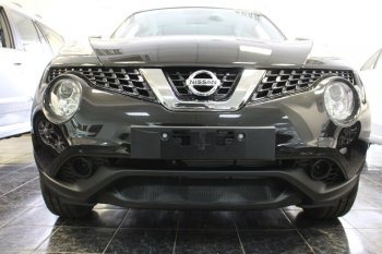 3 099 р. Защитная сетка в бампер (низ, ячейка 3х7 мм) Стрелка11 Стандарт  Nissan Juke  1 YF15 (2014-2020) (Чёрная)  с доставкой в г. Санкт‑Петербург. Увеличить фотографию 1