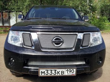 Защитная сетка в бампер (низ, ячейка 3х7 мм) Стрелка11 Стандарт Nissan Navara 2 D40 рестайлинг (2010-2016)  (Хром)