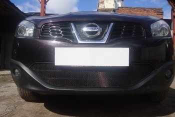 Защитная сетка в бампер (низ, ячейка 3х7 мм) Стрелка11 Стандарт Nissan Qashqai 1 J10 рестайлинг (2010-2013)  (Чёрная)