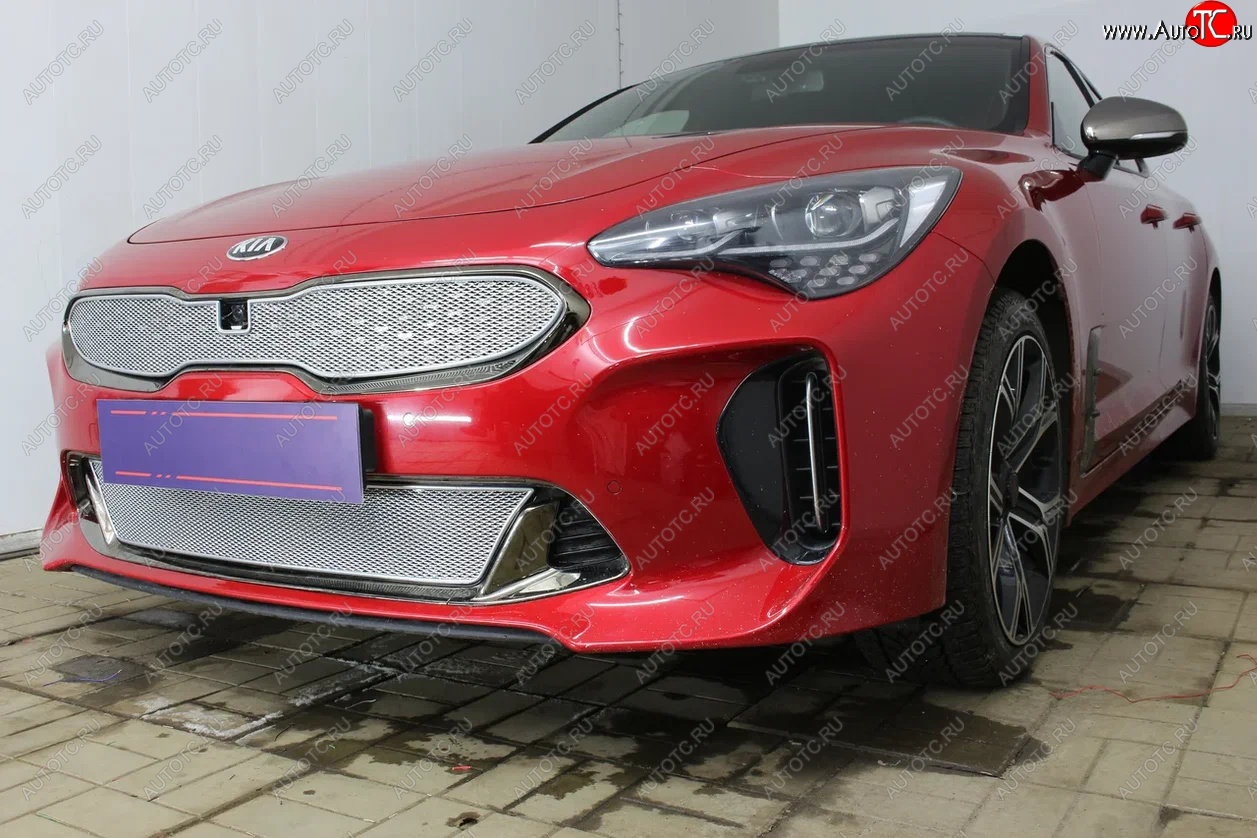 6 299 р. Защитная сетка в бампер (верх, ячейка 4х10 мм) Alfeco Премиум KIA Stinger (2017-2024) (Хром)  с доставкой в г. Санкт‑Петербург