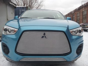 5 999 р. Защитная сетка в бампер (верх, ячейка 4х10 мм) Alfeco Премиум  Mitsubishi ASX (2013-2016) 1-ый рестайлинг (Хром)  с доставкой в г. Санкт‑Петербург. Увеличить фотографию 1