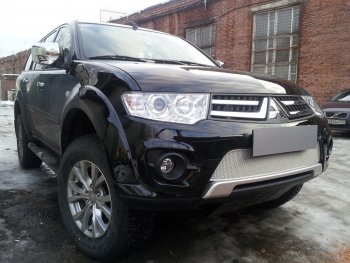 4 299 р. Защитная сетка в бампер (низ, ячейка 4х10 мм) Alfeco Премиум Mitsubishi L200 4  рестайлинг (2013-2016) (Хром)  с доставкой в г. Санкт‑Петербург. Увеличить фотографию 4