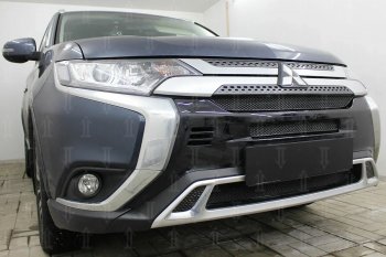 9 499 р. Защитная сетка в бампер (3 части, ячейка 4х10 мм) Alfeco Премиум Mitsubishi Outlander GF 3-ий рестайлинг (2018-2022) (Чёрная)  с доставкой в г. Санкт‑Петербург. Увеличить фотографию 2