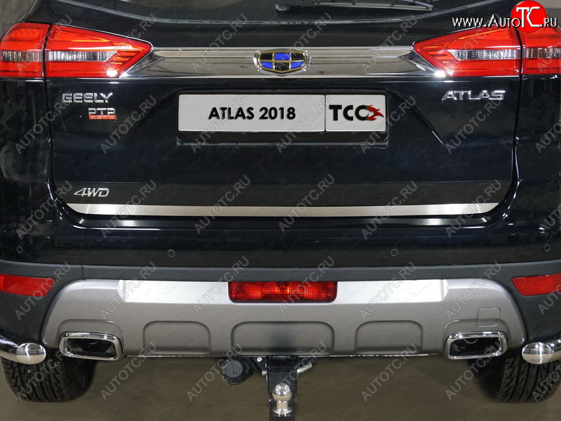 2 279 р. Накладка на заднюю дверь, ТСС Тюнинг  Geely Atlas  NL3 (2016-2022) (Лист шлифованный)  с доставкой в г. Санкт‑Петербург