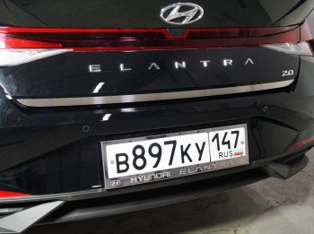 2 059 р. Накладка на заднюю дверь, ТСС Тюнинг  Hyundai Elantra  CN7 (2020-2023) (Лист шлифованный)  с доставкой в г. Санкт‑Петербург. Увеличить фотографию 1