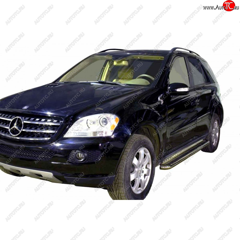 10 599 р. Защита порогов с алюминиевым листом d63.5, Техно Сфера  Mercedes-Benz ML class ( W163,  W164,  W166) (1997-2015) дорестайлинг, рестайлинг, дорестайлинг, рестайлинг (Черный матовый)  с доставкой в г. Санкт‑Петербург