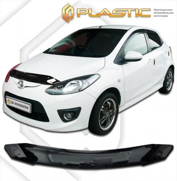 1 689 р. Дефлектор капота CA-Plastic  Mazda 2/Demio  DE (2007-2014) дорестайлинг, рестайлинг (Classic черный, с надписью)  с доставкой в г. Санкт‑Петербург. Увеличить фотографию 1