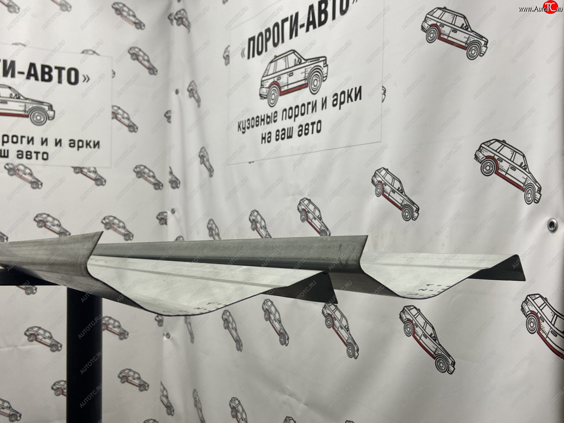 3 899 р. Комплект ремонтных порогов (кузовные пороги) Пороги-Авто  Mitsubishi Pajero ( 3 V70,  3 V60) (1999-2006) дорестайлинг, дорестайлинг, рестайлинг, рестайлинг (холоднокатаная сталь 1 мм)  с доставкой в г. Санкт‑Петербург