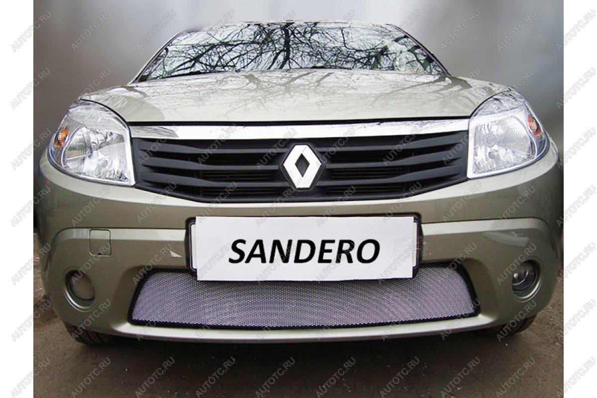 2 999 р. Защита радиатора Стрелка11 Стандарт  Renault Sandero  (BS) (2009-2014) (хром)  с доставкой в г. Санкт‑Петербург