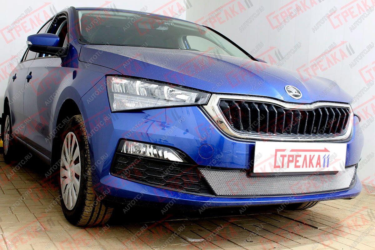 3 299 р. Защита радиатора (низ с парктроником) Стрелка11 Стандарт  Skoda Rapid  MK2 (2019-2024) (хром)  с доставкой в г. Санкт‑Петербург