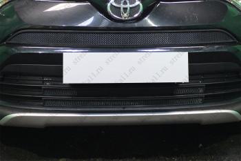 3 399 р. Защита радиатора (низ 2 части) Стрелка11 Стандарт  Toyota RAV4  XA40 (2015-2019) 5 дв. рестайлинг (черная)  с доставкой в г. Санкт‑Петербург. Увеличить фотографию 1