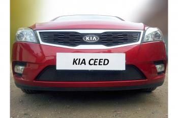 969 р. Зимняя заглушка решетки радиатора Стрелка11 KIA Ceed 1 ED рестайлинг, хэтчбэк 5 дв. (2010-2012) (черная)  с доставкой в г. Санкт‑Петербург. Увеличить фотографию 2