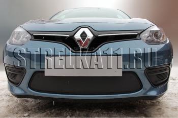 599 р. Зимняя заглушка решетки радиатора (верх, 2 детали) Стрелка11 Renault Fluence рестайлинг (2012-2016) (черная)  с доставкой в г. Санкт‑Петербург. Увеличить фотографию 1