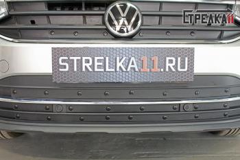 Зимняя заглушка решетки радиатора (верх) Стрелка11 Volkswagen Tiguan Mk2 рестайлинг (2020-2022)  (черная)