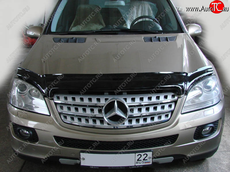 5 079 р. Дефлектор капота SIM Mercedes-Benz ML class W164 дорестайлинг (2005-2008)  с доставкой в г. Санкт‑Петербург