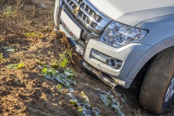 35 999 р. Бампер передний силовой РИФ Mitsubishi Pajero 4 V90 2-ой рестайлинг (2014-2020) (Под площадку для лебёдки RIFPJR-30000 с защитой радиатора)  с доставкой в г. Санкт‑Петербург. Увеличить фотографию 5