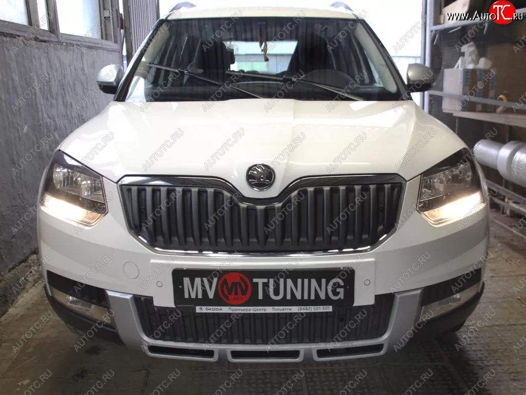 2 879 р. Заглушка решетки радиатора (верхняя, OUTDOOR) MV-Tuning Skoda Yeti (2013-2018) (Неокрашенная)  с доставкой в г. Санкт‑Петербург