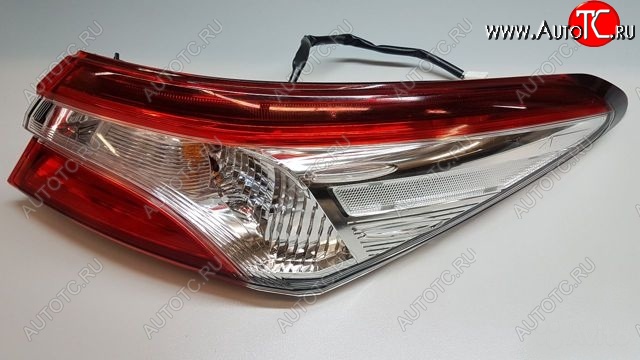 33 799 р. Правый фонарь задний внешний Original  Toyota Camry  XV70 (2017-2021) дорестайлинг  с доставкой в г. Санкт‑Петербург