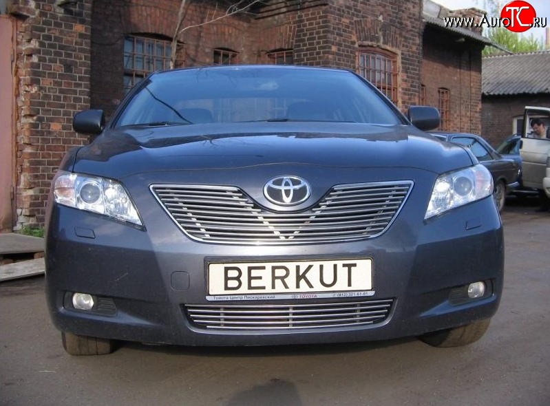 5 199 р. Декоративная вставка воздухозаборника Berkut Toyota Camry XV40 рестайлинг (2009-2011)  с доставкой в г. Санкт‑Петербург