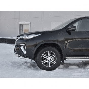 20 849 р. Защита переднего бампера (Ø63 мм с клыками, нержавейка) Russtal Toyota Fortuner AN160 дорестайлинг (2015-2020)  с доставкой в г. Санкт‑Петербург. Увеличить фотографию 3