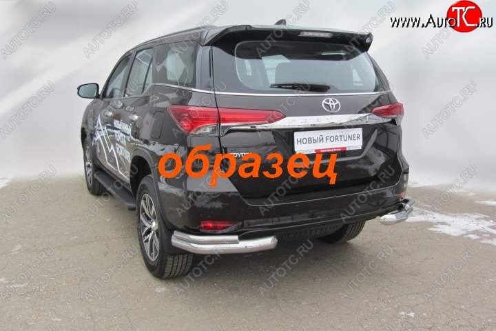 11 799 р. Уголки d76+d42 двойные  Toyota Fortuner  AN160 (2015-2020) дорестайлинг (Цвет: серебристый)  с доставкой в г. Санкт‑Петербург