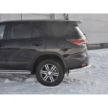 16 399 р. Защита заднего бампера (Ø76 мм уголки, нержавейка) Russtal  Toyota Fortuner  AN160 (2015-2020) дорестайлинг  с доставкой в г. Санкт‑Петербург. Увеличить фотографию 3