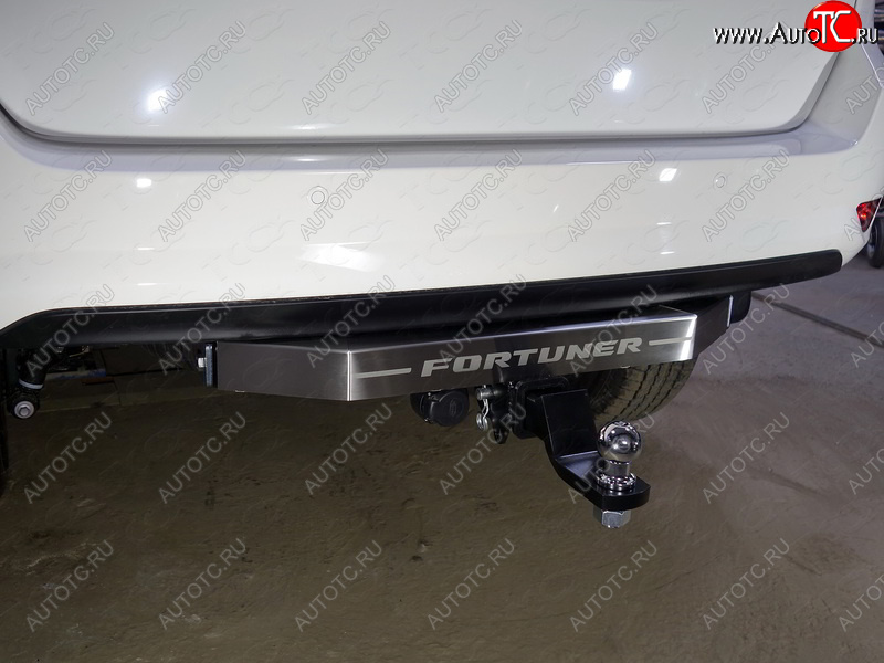 22 799 р. Фаркоп (тягово-сцепное устройство) TCC (надпись Fortuner)  Toyota Fortuner  AN160 (2015-2024) дорестайлинг, рестайлинг (оцинкованный, шар Е - нержавейка)  с доставкой в г. Санкт‑Петербург