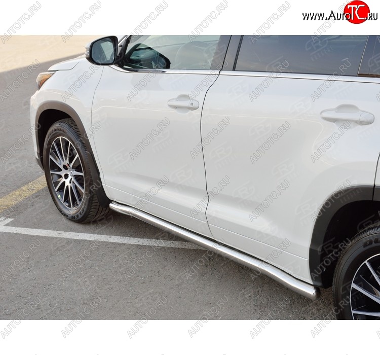 15 799 р. Защита порогов Russtal из круглой трубы диаметром 63 мм Russtal v3 Toyota Highlander XU50 дорестайлинг (2013-2017)  с доставкой в г. Санкт‑Петербург