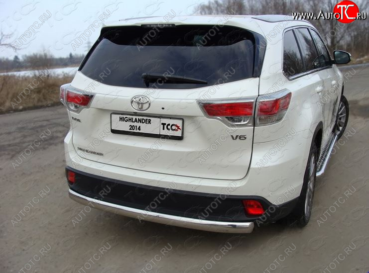 24 099 р. Защита заднего бампера (овальная) ТСС (нержавейка d75х42 мм)  Toyota Highlander  XU50 (2013-2017) дорестайлинг  с доставкой в г. Санкт‑Петербург